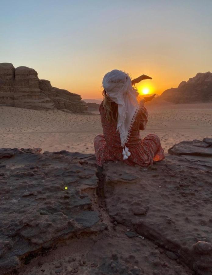 Moon City With Jeep Trips Wadi Rum Exteriör bild