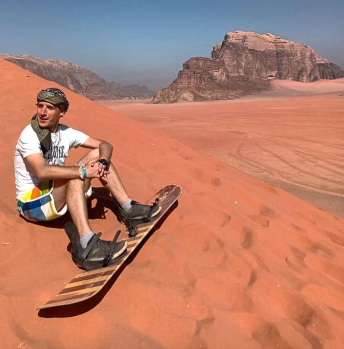 Moon City With Jeep Trips Wadi Rum Exteriör bild