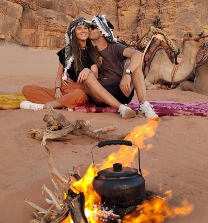 Moon City With Jeep Trips Wadi Rum Exteriör bild