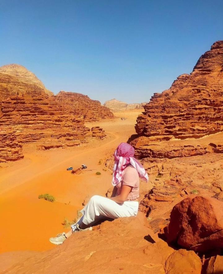 Moon City With Jeep Trips Wadi Rum Exteriör bild